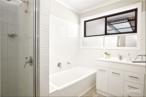 Property photo of 10 De Motts Road Anakie VIC 3213