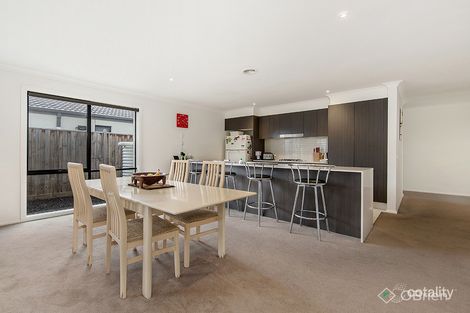Property photo of 21 Belleville Close Burnside Heights VIC 3023