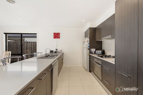 Property photo of 21 Belleville Close Burnside Heights VIC 3023