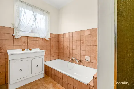 Property photo of 45 Rosala Avenue Altona North VIC 3025