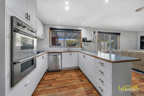 Property photo of 127 Lawless Drive Cranbourne North VIC 3977