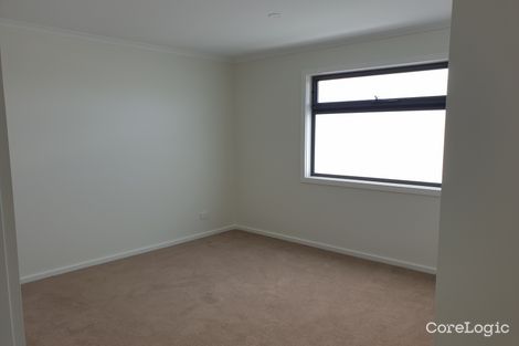 Property photo of 7 Jasmine Street Bell Park VIC 3215