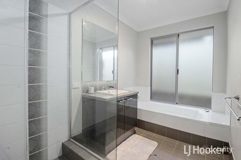 Property photo of 16 Robinia Rise Collie WA 6225
