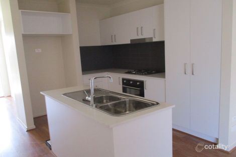 Property photo of 18 Vedro Road Craigieburn VIC 3064