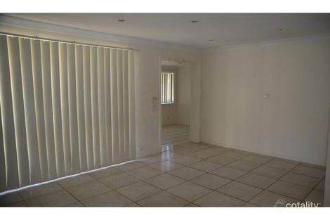Property photo of 7 Sampson Place Rosemeadow NSW 2560