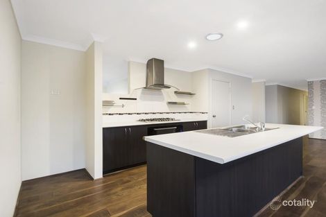 Property photo of 42 Fineview Crescent Carramar WA 6031