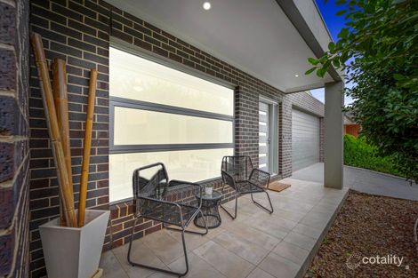 Property photo of 20 Luxor Drive Fraser Rise VIC 3336