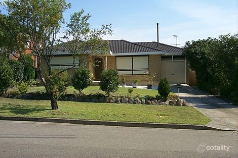 33 Sevenoaks Cres, Bass Hill, NSW 2197
