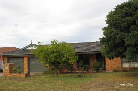 11 Braddon Ct, Hillside, VIC 3037