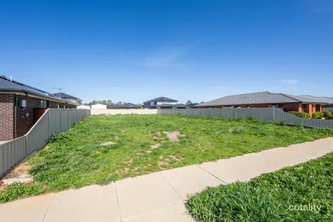 Property photo of 80 Wendouree Drive Kialla VIC 3631