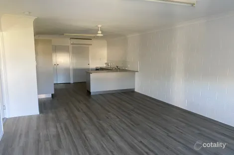 1/82 Mcalister St, Oonoonba, QLD 4811