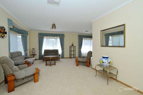Property photo of 1 Glenwood Grove Knoxfield VIC 3180