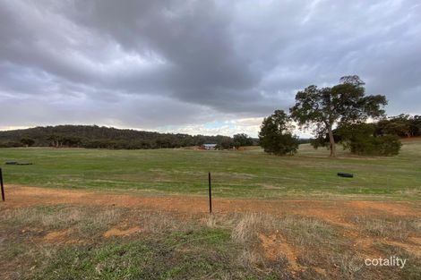 260 O'Connell Rd, Wandering, WA 6308