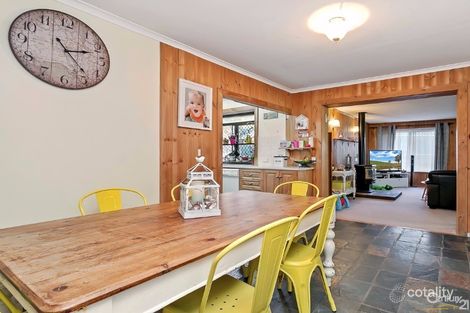 Property photo of 29 Flinders Crescent Hackham SA 5163