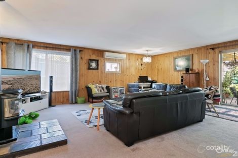 Property photo of 29 Flinders Crescent Hackham SA 5163