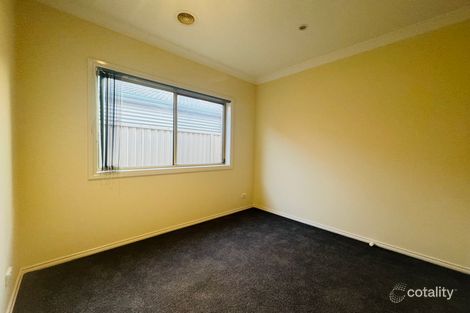 Property photo of 18 Catherine Place Pakenham VIC 3810