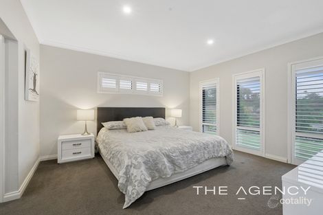 Property photo of 5 Versailles Turn Landsdale WA 6065