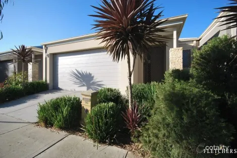 Property photo of 16 Coberley Way Cranbourne North VIC 3977