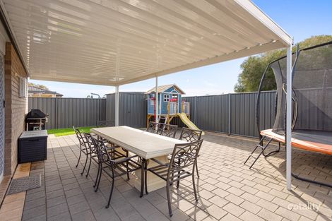 Property photo of 19 Wattlebird Drive Burton SA 5110