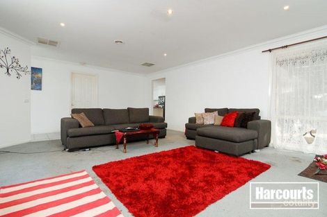 Property photo of 19 Stefans Court Skye VIC 3977