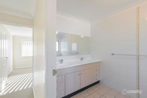 3/22 Churchill Cct, Hamilton South, NSW 2303