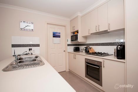 Property photo of 41 Silky Oak Avenue Wodonga VIC 3690
