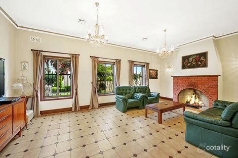 Property photo of 18 Nyanda Close Keilor Downs VIC 3038