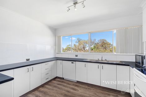 Property photo of 40 Malvina Parade Gorokan NSW 2263