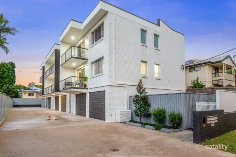 4/8 CARDROSS ST, YEERONGPILLY, QLD 4105