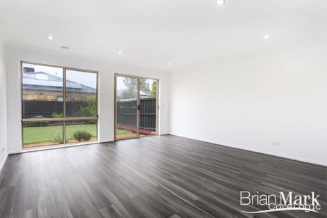 Property photo of 13 Lindrum Outlook Tarneit VIC 3029