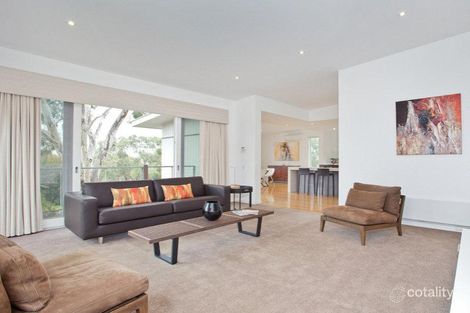 Property photo of 23 Sugarloaf Drive Macleod VIC 3085