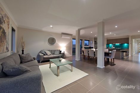 Property photo of 95 Sandhurst Boulevard Sandhurst VIC 3977