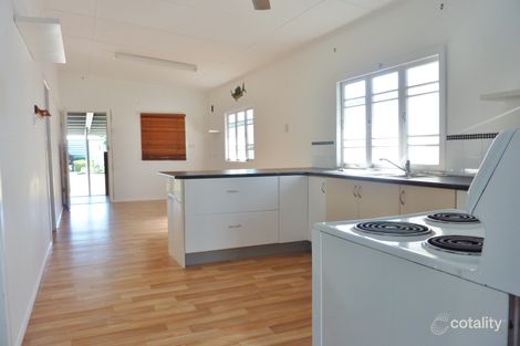 31 Ocean St, Torquay, QLD 4655