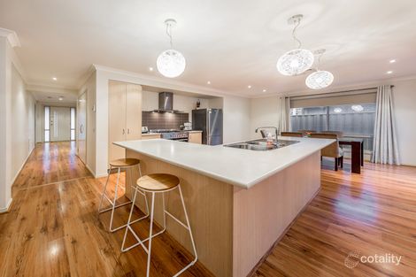 Property photo of 31 Thurvaston Crescent Cranbourne East VIC 3977