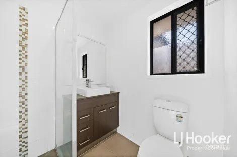 Property photo of 1 Foxx Court Yarrabilba QLD 4207