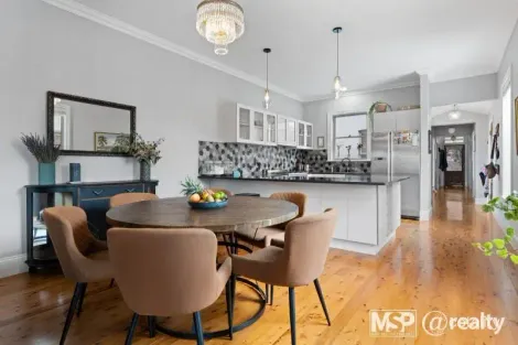 Property photo of 7 Cross Street Bathurst NSW 2795