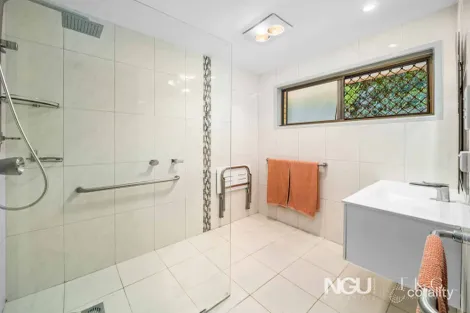 Property photo of 2 Gill Court Bundamba QLD 4304