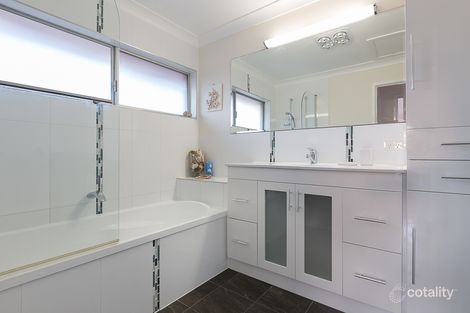 Property photo of 31 Cobbadah Street Jindalee QLD 4074