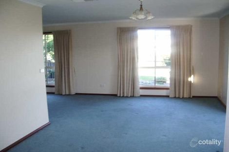 Property photo of 32 Poole Boulevard Swan Hill VIC 3585