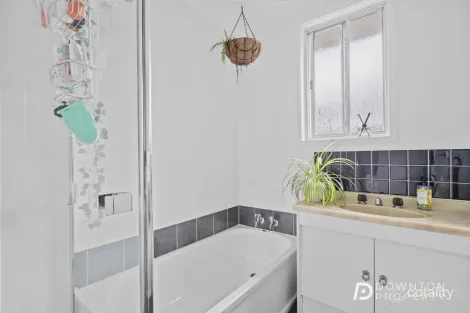 Property photo of 2 Waratah Street Kingston TAS 7050