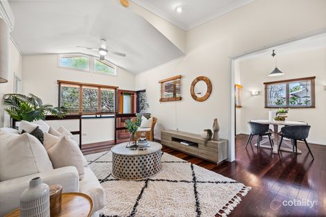 Property photo of 36 Logan Avenue Oxley QLD 4075