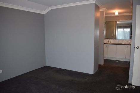 Property photo of 8 Rometta Way Sinagra WA 6065
