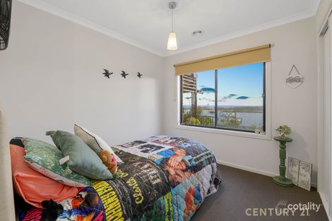 Property photo of 54 Superior Waters Pakenham VIC 3810