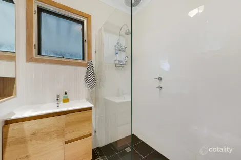 Property photo of 12 Gilles Crescent Hillcrest SA 5086