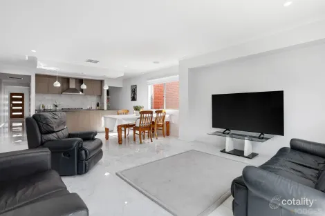 Property photo of 91 Abbeygate Drive Werribee VIC 3030