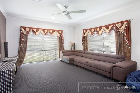 Property photo of 11 Hinchinbrook Close Ashtonfield NSW 2323