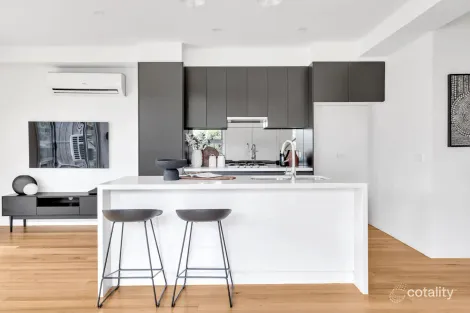 Property photo of 12 Roberts Road Airport West VIC 3042