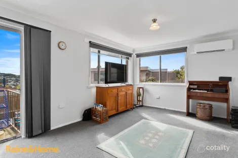 Property photo of 14 Carinya Street Blackmans Bay TAS 7052