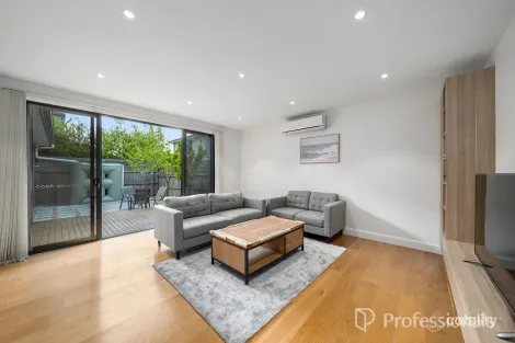 Property photo of 2/10 Donald Street Blackburn South VIC 3130