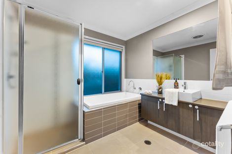 Property photo of 14 Planigale Crescent North Lakes QLD 4509